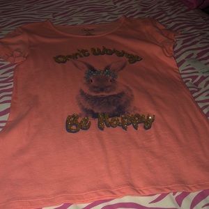 a short sleeve shirt